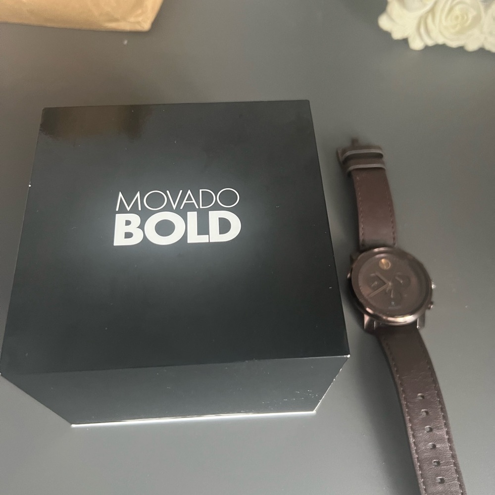 Movado Bold watch brand new- a great gift - Picture 6 of 7